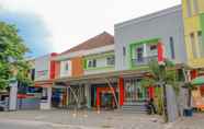 ภายนอกอาคาร 2 Ciliwung Family Residence