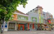 ภายนอกอาคาร 3 Ciliwung Family Residence