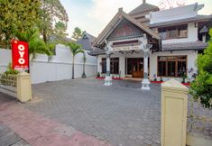 Exterior 2 Trim Tiga Hotel