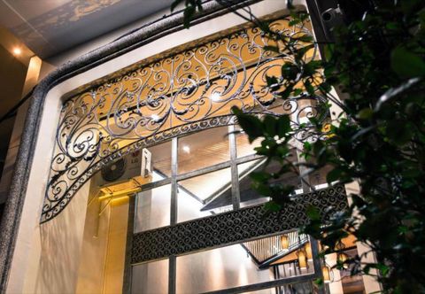 외관 Point Boutique Hotel