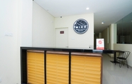 Sảnh chờ 5 OYO 1428 Miko Capsule Hotel