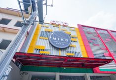 Bangunan 3 OYO 1428 Miko Capsule Hotel