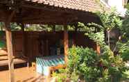 Exterior 4 Homestay Omah Mbesi