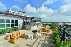 外観 Backpacker Bed and Breakfast