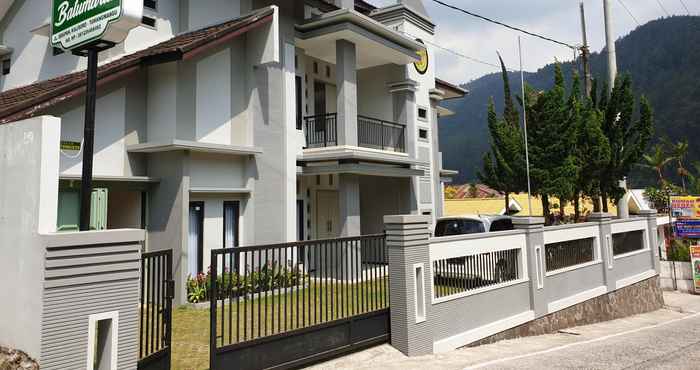 ภายนอกอาคาร Villa Batumarta