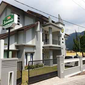 Exterior / Building1Villa Batumarta,Kebakkramat別墅