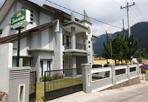 Bangunan Villa Batumarta