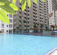 Kolam Renang 5 Apartment Vida View Unit 10W by Rannukarta 