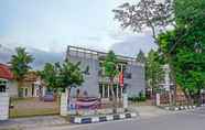 Bangunan 3 OYO 1586 Kerangga Homestay Syariah