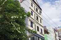 Bangunan U_xpress Hotel