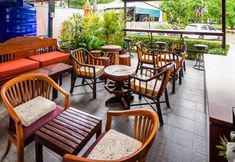 Lobby 5 Serene Place