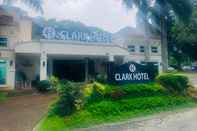 Bangunan Clark Hotel