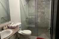 Toilet Kamar Cherry Villa Hue