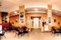 Lobby Hotel 63