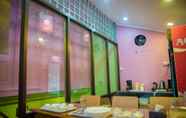 ร้านอาหาร 6 The SAT Hostel Yangon