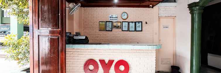 Lobby OYO 1961 Losmen Guntari