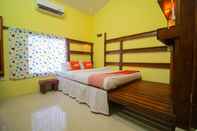 Kamar Tidur OYO 1596 Taman Homestay Syariah