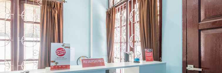 Lobi Super OYO 1568 Stasiun Ka Cirebon Guest House