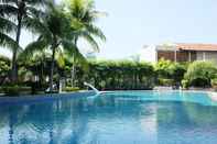 Swimming Pool Luxury Room at Condominium Regency @Tunjungan Plaza by Ars