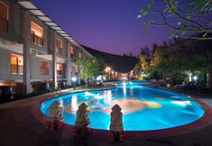 สระว่ายน้ำ 5 River Kwai Village Hotel