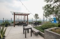 Quầy bar, cafe và phòng lounge Bigland Bogor Hotel Powered by Archipelago