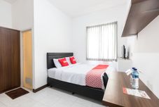 Bedroom OYO 1598 Feby Inn Syariah