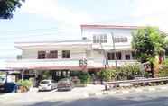 Bangunan 2 OYO 1545 Bs Residence