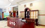 Lobby 5 OYO 1364 Pondok Wisata Istana Xi