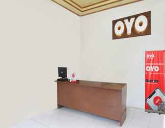 Lobi 2 OYO 1538 Pesona Beach Travelodge