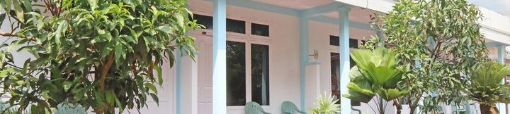 Bangunan 4 OYO 1538 Pesona Beach Travelodge