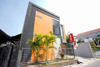 Luar Bangunan 4 OYO 1316 Mentari Family Homestay