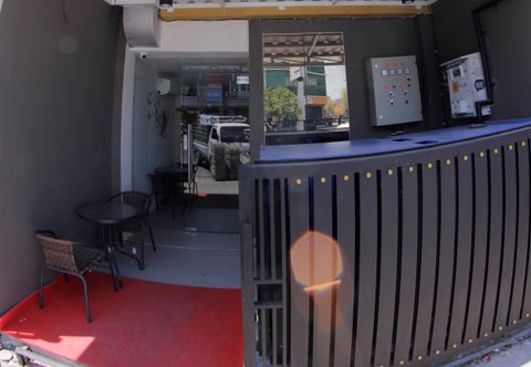 Exterior TOP Guest House Semarang 