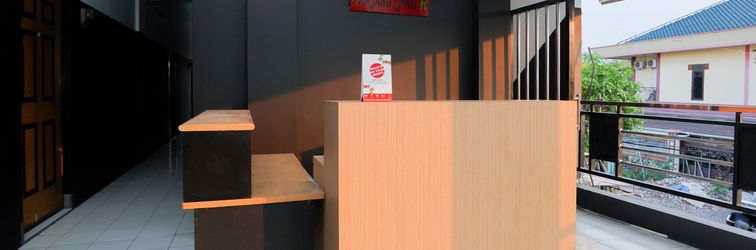 大堂 OYO 1624 Panjang Jiwo Residence Near RSU Premier Surabaya Kota Surabaya