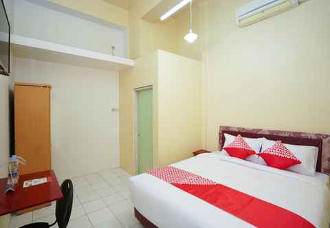 Bedroom OYO 1624 Panjang Jiwo Residence Near RSU Premier Surabaya Kota Surabaya