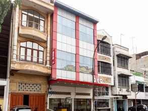 Bangunan 4 Super OYO 1457 Tmj Guest House