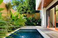 Swimming Pool Royal Garden Villas and SPA Bali