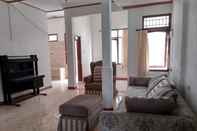 Lobi Sandila Boarding House