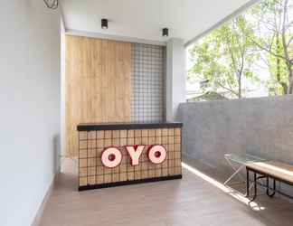 Lobi 2 OYO 1476 Asoka Family Residence