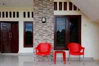 Common Space OYO 1694 Pariban Homestay