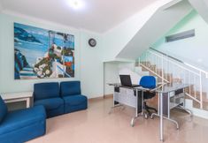 Lobby 6 OYO 1551 Studento Guest House