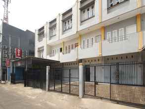 Luar Bangunan 4 OYO 1448 Kartini Residence Syariah