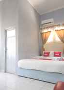 BEDROOM OYO 1448 Kartini Residence Syariah