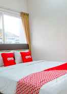 BEDROOM OYO 1595 Javas Guest House