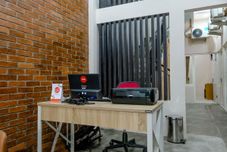 大堂 OYO 1595 Javas Guest House