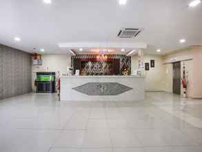 Lobi 4 OYO 89473 Sp Venture Hotel