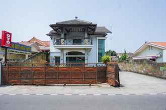 Exterior 4 OYO 1439 Gang Guest Homestay