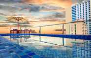 Swimming Pool 6 Golden Lotus Central Hotel