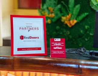 Lobby 2 RedDoorz Premium @ Clarkview Angeles City