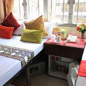 Temple Street Hotel (Managed by Toronto Motel) 1, Hotel Queen Elizabeth Hospital