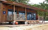 ภายนอกอาคาร 7 Crusoe Cabins Casobe